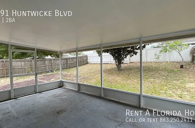3791 Huntwicke Blvd — Photo 22