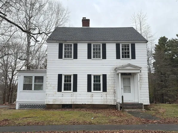 24 Bagley Ave, Bucksport, ME 04416