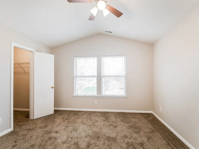 16804 Lowell Dr — Photo 10