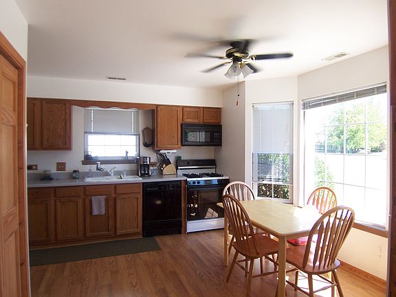 5th image of 4517 Vista Dr