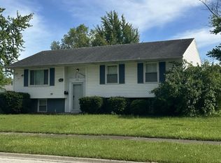 250 E Maple Dr, Glenwood, IL