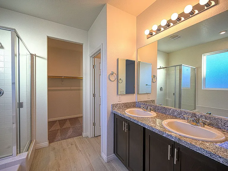 5635 S Larimer St — Photo 10
