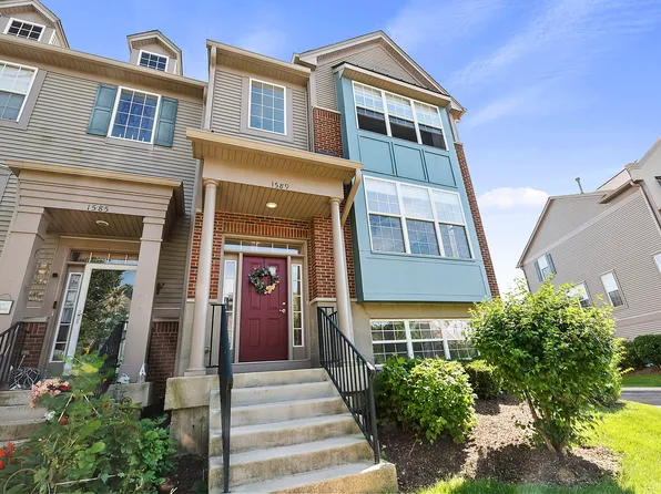 1589 Station Park Dr, Grayslake, IL 60030