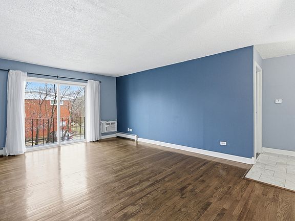 3rd image of 8995 Kennedy Dr #206F