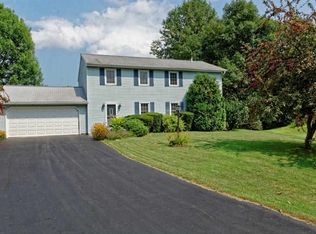 15 Pintail Pl, Waterford, NY 12188
