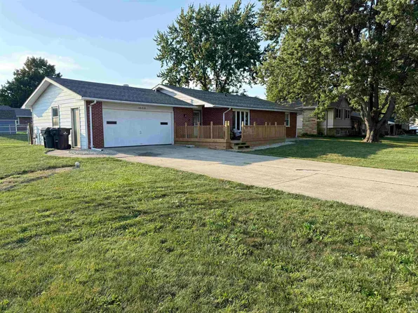 1506 N Wedgewood Dr, Alexandria, IN 46001