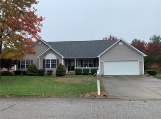 709 Mary Ann Ct, Freeburg, IL 62243
