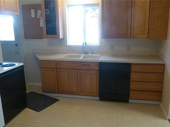 4th image of 5122 N 27th St