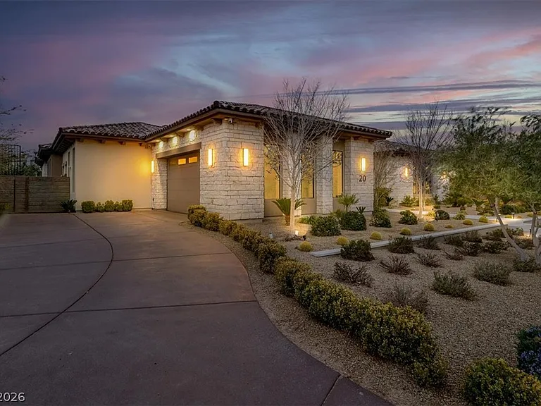 20 Pebble Hills Ct — Photo 3