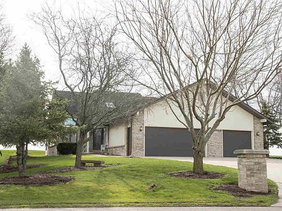 2nd image of 13924 Lake Dr
