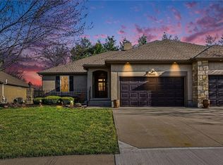 4005 SW Homestead Dr, Lees Summit, MO 64082