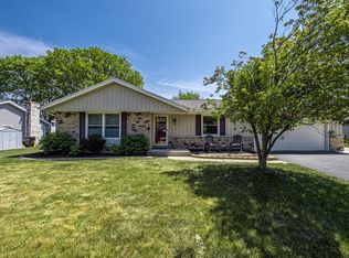 15355 W Harcove Dr, New Berlin, WI 53151
