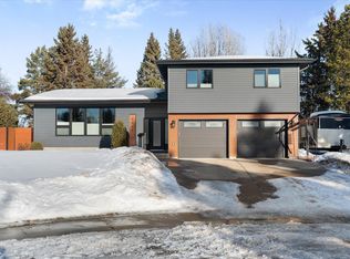 9945 82nd St, Fort Saskatchewan, AB T8L3E6