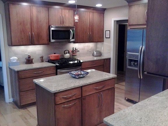 3rd image of 2117 W Admiral Dr
