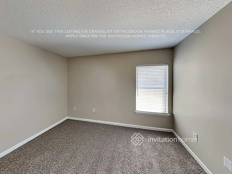 708 Spruce Pine Ln — Photo 16