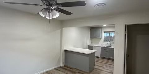 3rd image of 519 E Ridgecrest Blvd APT A