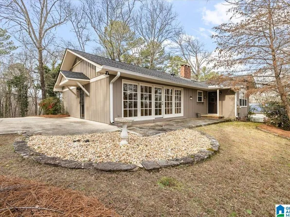 115 Mountain Dr, Oneonta, AL 35121