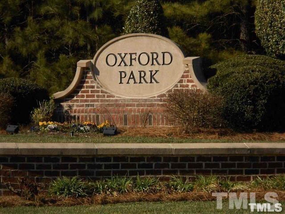 2nd image of 205 Oxford Park Blvd