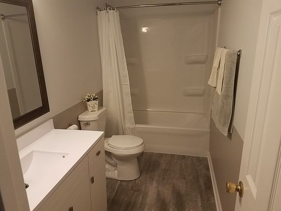 5th image of 519 Greenwood Dr