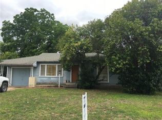 407 W Pleasant Run Rd, Lancaster, TX 75146