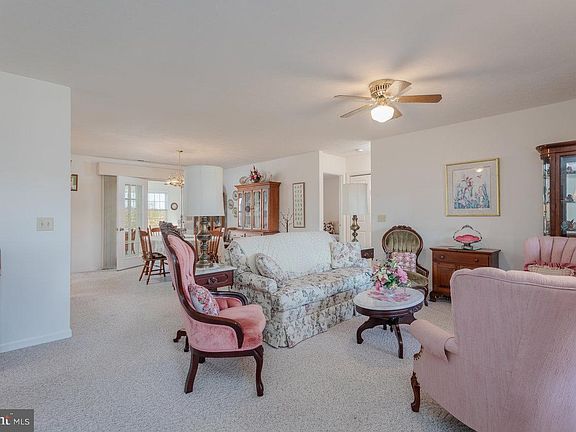5th image of 3195 Nutmeg Ct