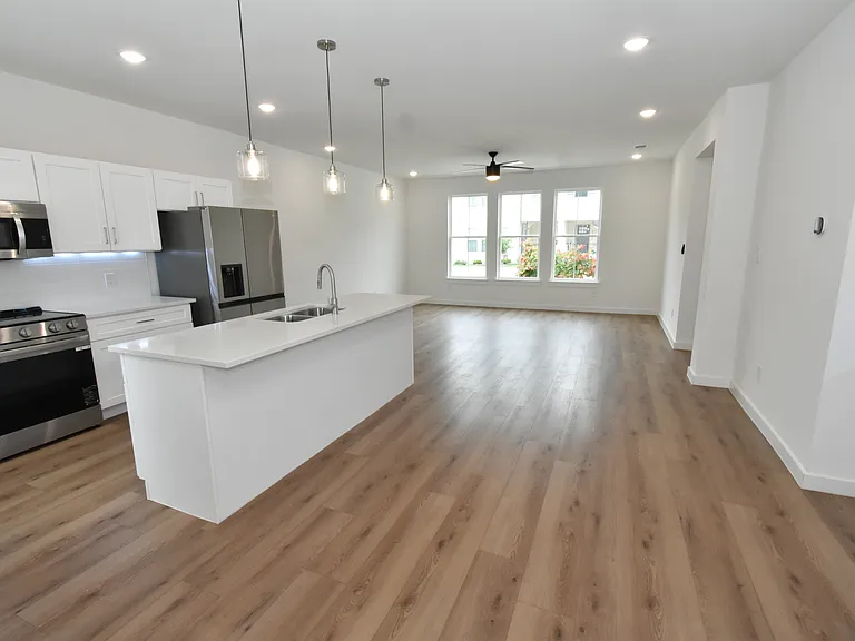9532 Thorncrown Ln — Photo 8
