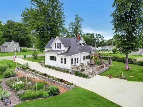 27250 Marcellus Hwy, Dowagiac, MI 49047