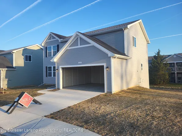 624 Saint Andrews Dr, Eaton Rapids, MI 48827