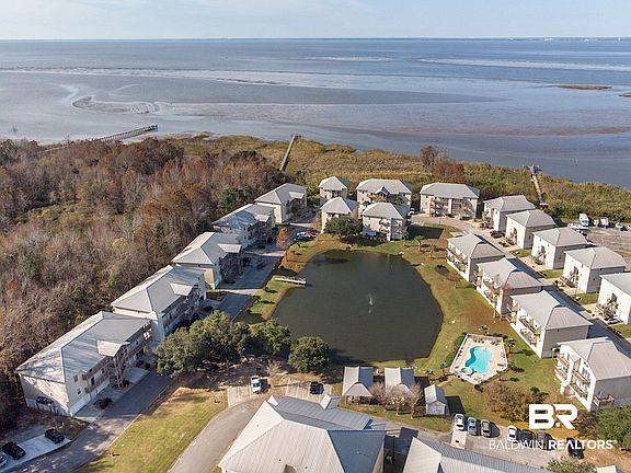 2nd image of 4 Yacht Club Dr APT 144