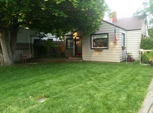 530 NW 9th St, Redmond, OR 97756