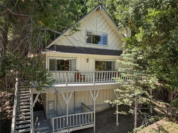28597 Saginaw Ct, Lake Arrowhead, CA 92352