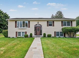 19 Lindy Drive, Carmel, NY 10512