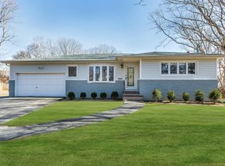 559 Smithtown Ave, Bohemia, NY 11716