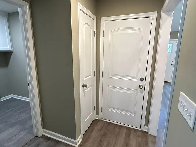 2570 Tindal Rd — Photo 17