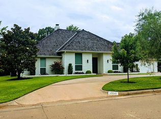 12513 Arrowhead Dr, Oklahoma City, OK 73120