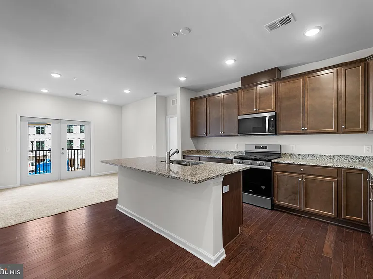 1 Culvert Dr #109 — Photo 9