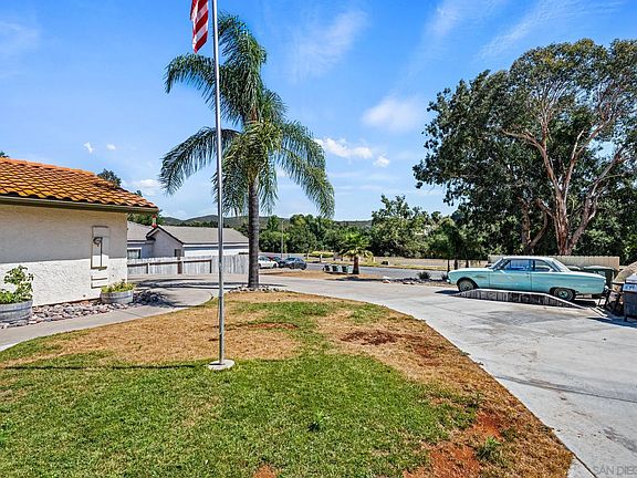 5th image of 25440 Bellemore Dr