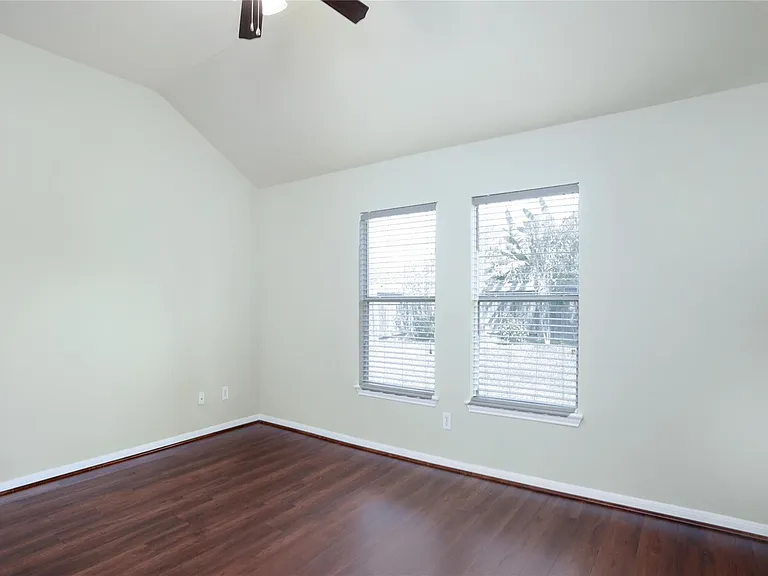 6214 Southcott Ct — Photo 13