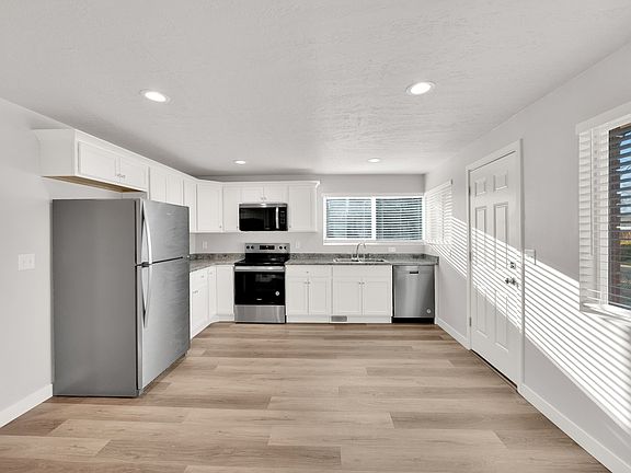 5th image of 2670 S 360 E