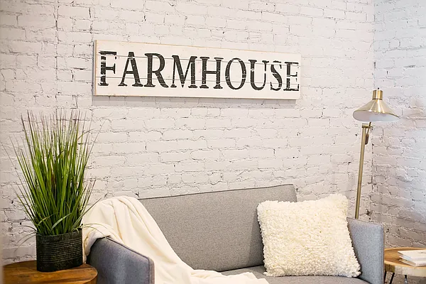 Rented by The InHouse Group | media 13