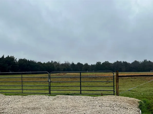 2 Earl Rd, Sadler, TX 76264