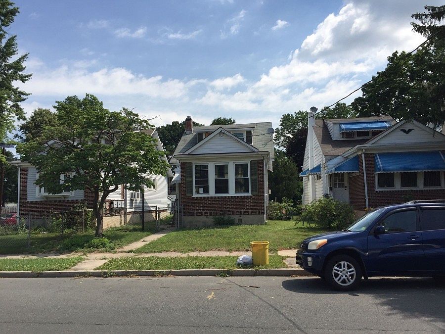1st image of 604 Johnston Ave