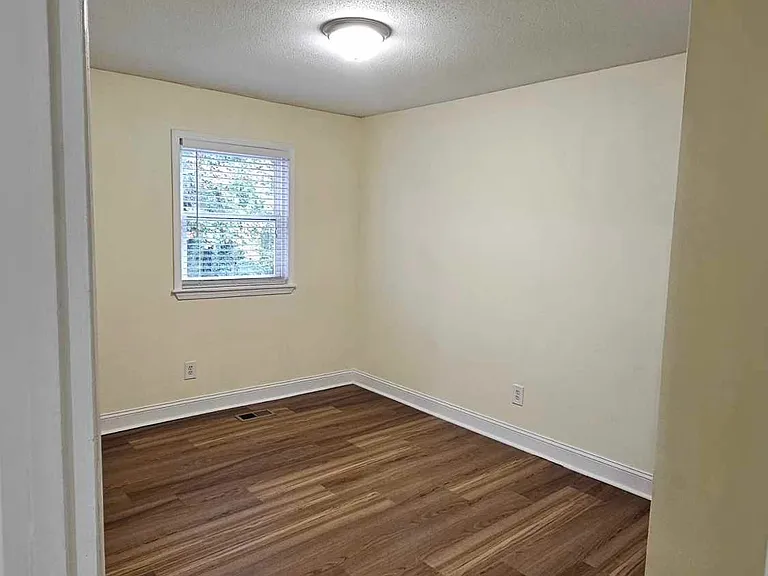 6441 New Market Way — Photo 10