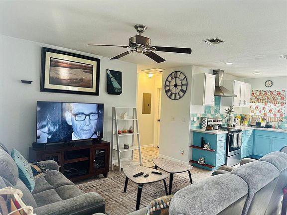 3rd image of 6440 SW 16th Street