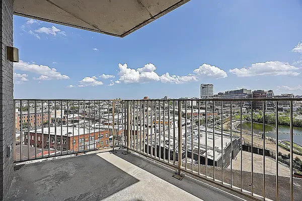 Rented by Quay Plaza LLC | media 7