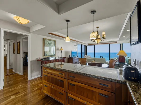110 Kaanapali Shores Pl #907, Lahaina, HI 96761