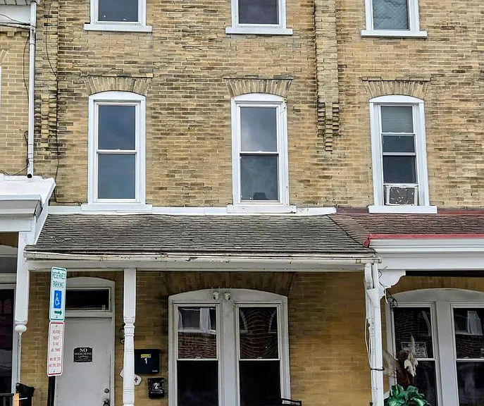 924 W Washington St — Photo 14