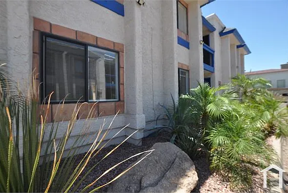 312 S Wilson St #201 — Photo 2