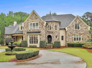130 Newhaven Dr, Fayetteville, GA