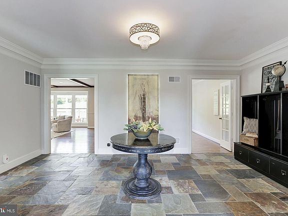 5th image of 12012 Piney Glen Ln